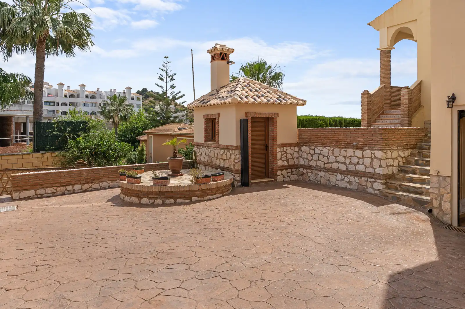 Terrassa de Casa o xalet en venda en Benalmádena amb Aire condicionat, Jardí privat i Piscina