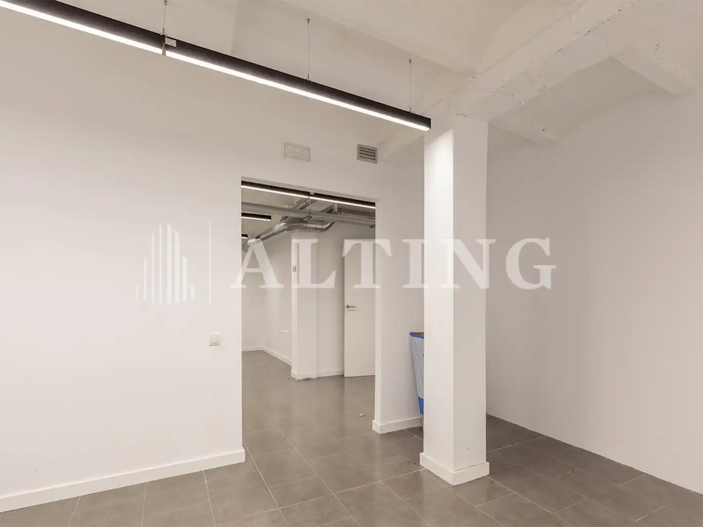 Local comercial de lloguer a Carrer Calabria, imagen 21