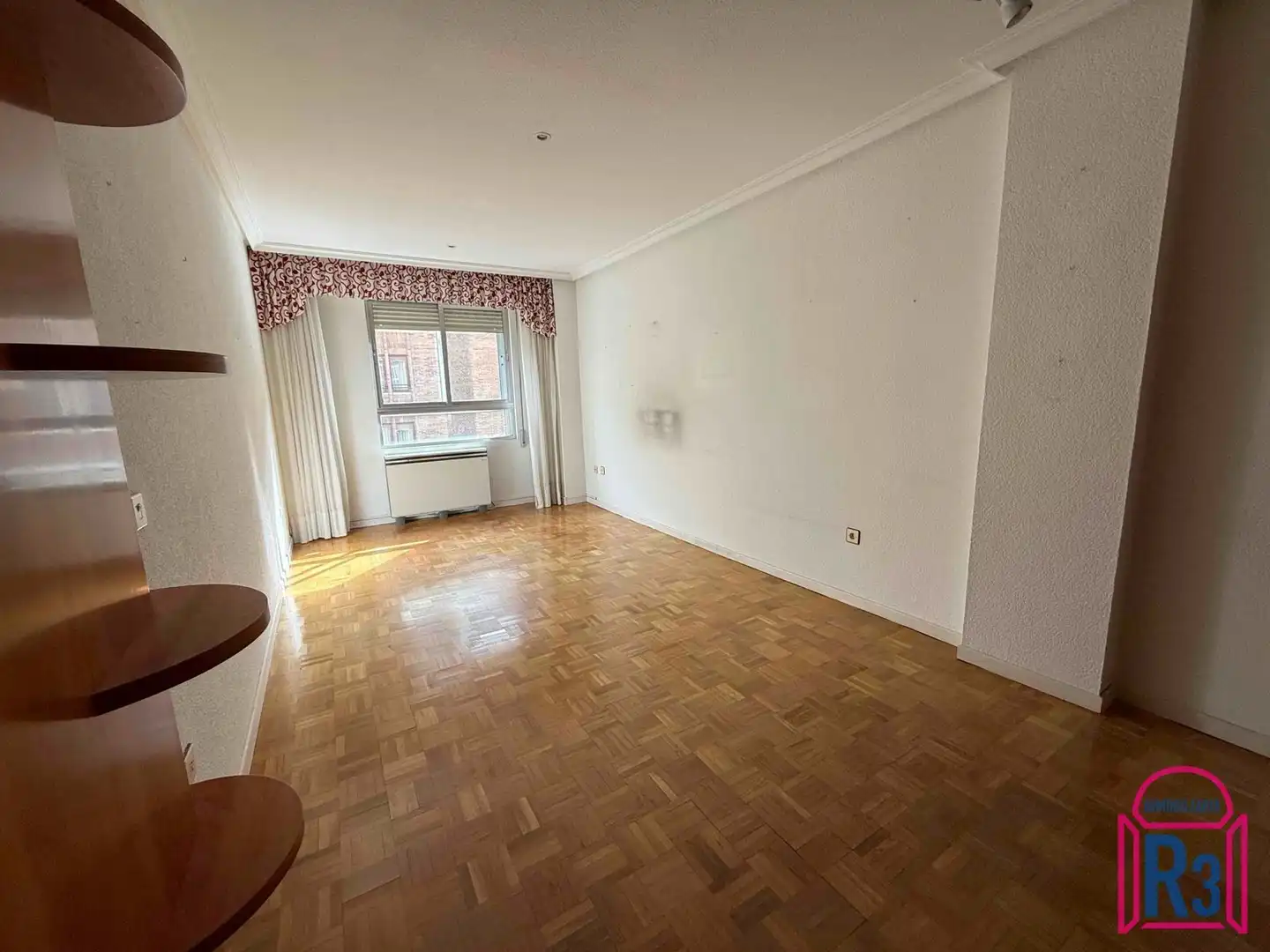 Habitación de Apartamento en venta en León Capital  con Calefacción