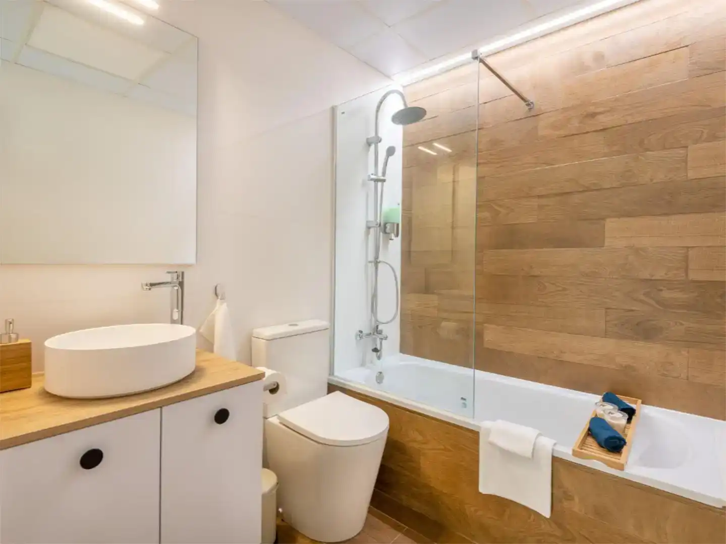 Bathroom of Commercial properties for sale in Santa Pola  with Air Conditioner