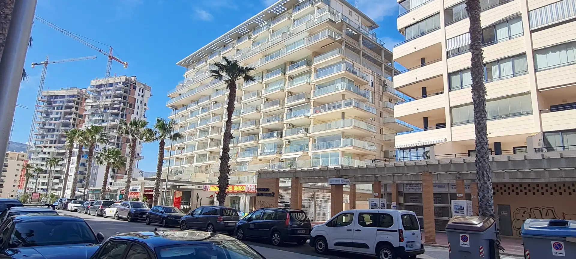 Außenansicht von Wohnungen zum Verkauf in Calpe / Calp mit Klimaanlage, Heizung und Terrasse