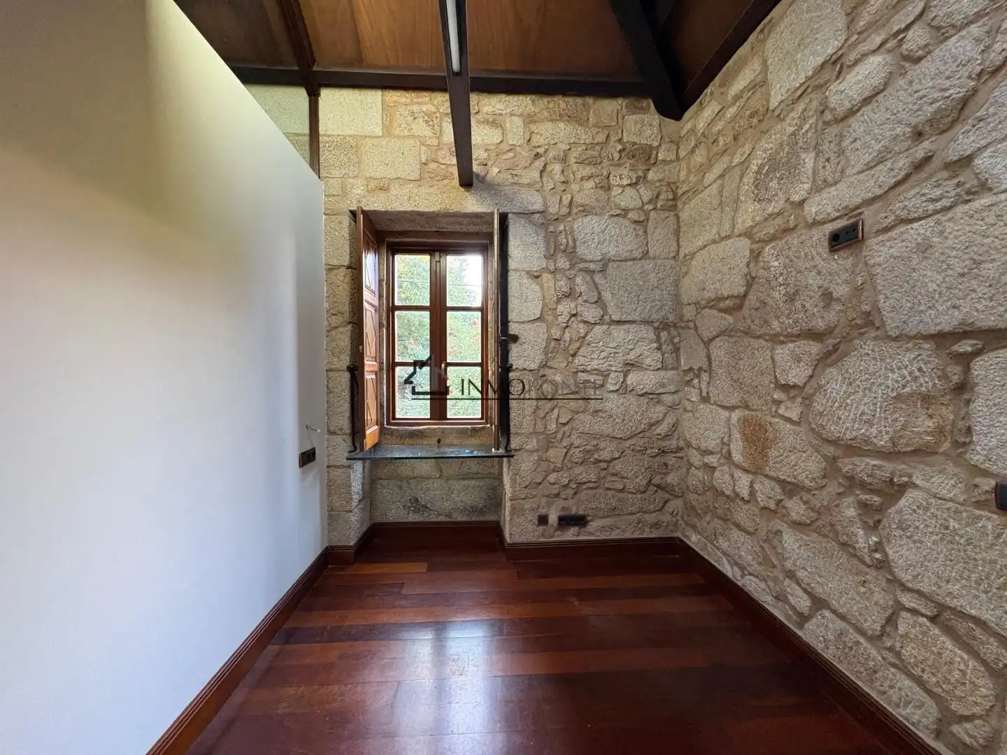 Casa o xalet en venda en Pontevedra Capital  amb Jardí privat