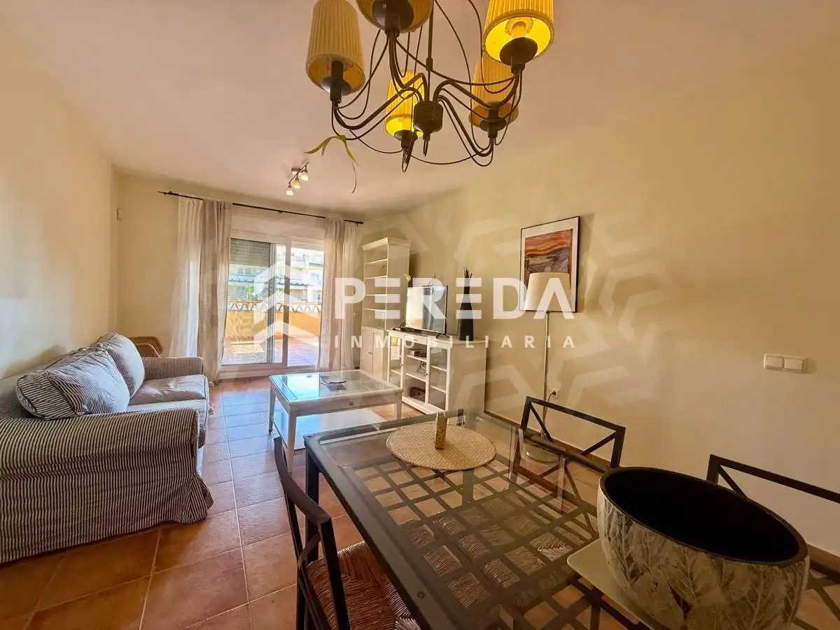 Vista exterior de Apartament en venda en Roquetas de Mar amb Piscina comunitària