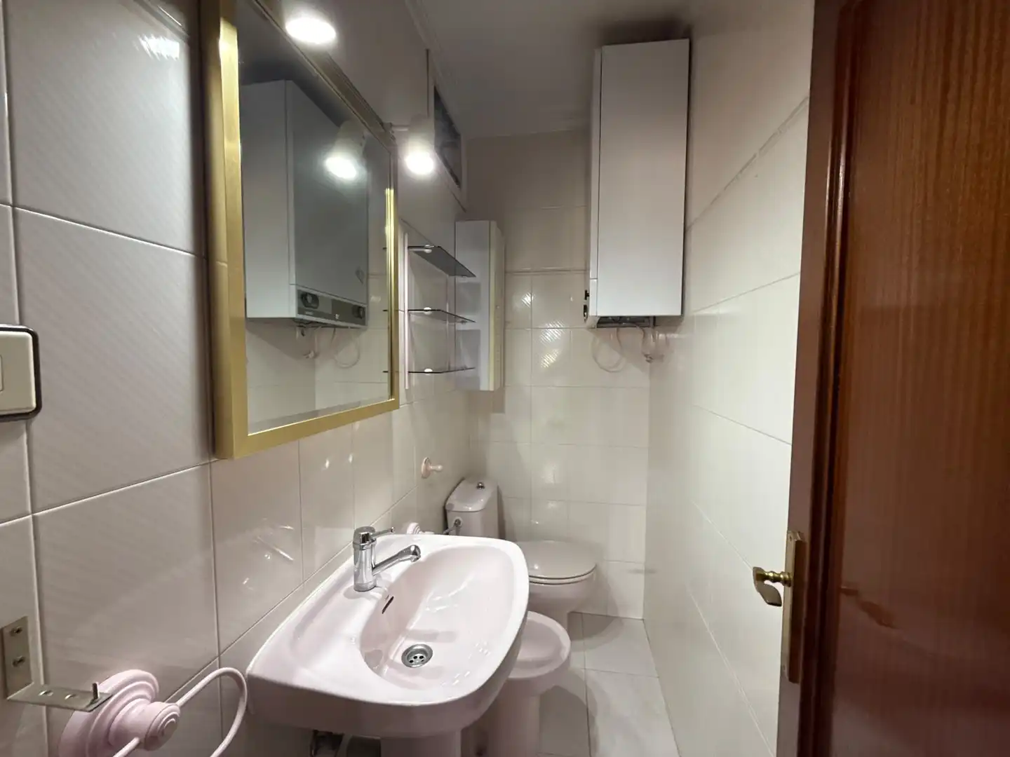 Baño de Piso en venta en Getxo  con Calefacción y Balcón