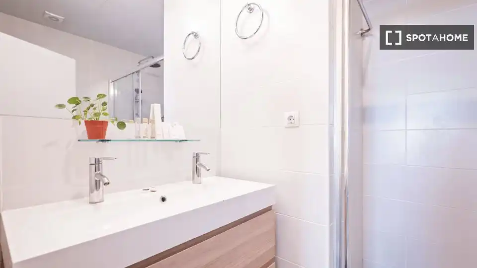Flat with terrace to rent in Eixample, imagen 7