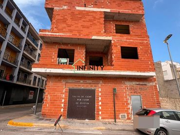 Casa con balcón en venta en La Font d'en Carròs