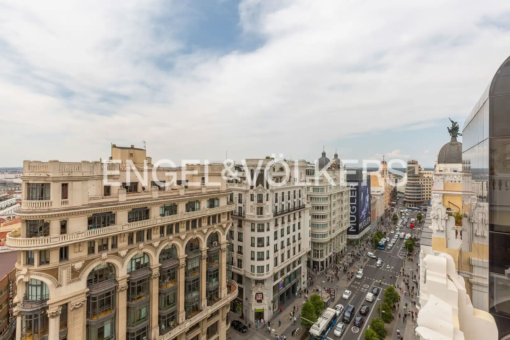 Vista exterior de Ático en venta en Madrid con Aire acondicionado, Calefacción y Terraza
