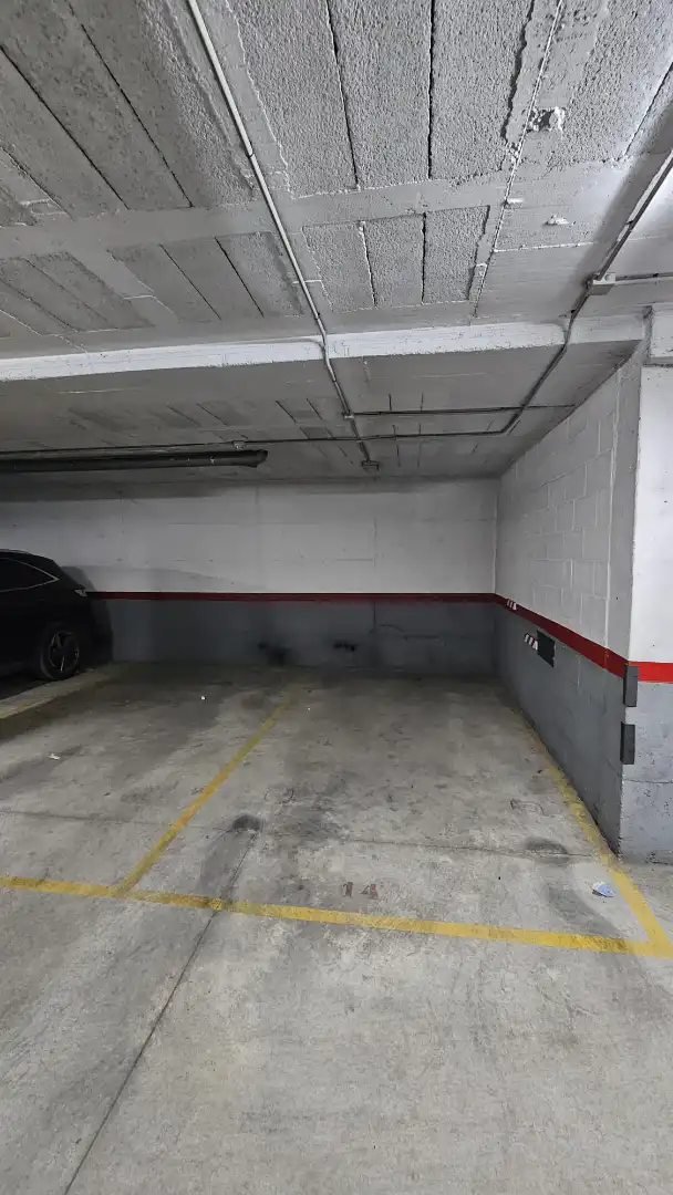 Parking de Piso de alquiler en Málaga con Aire acondicionado y Amueblado