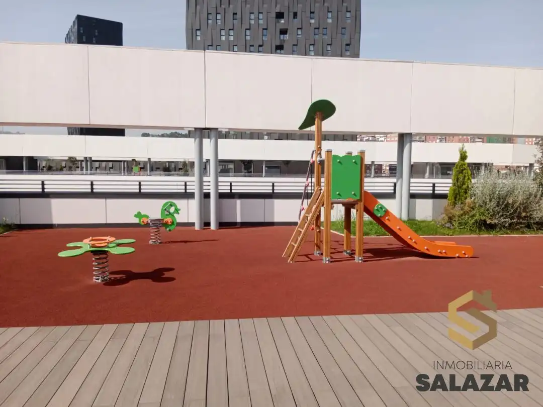 Terraza de Ático de alquiler en Bilbao  con Calefacción, Jardín privado y Terraza