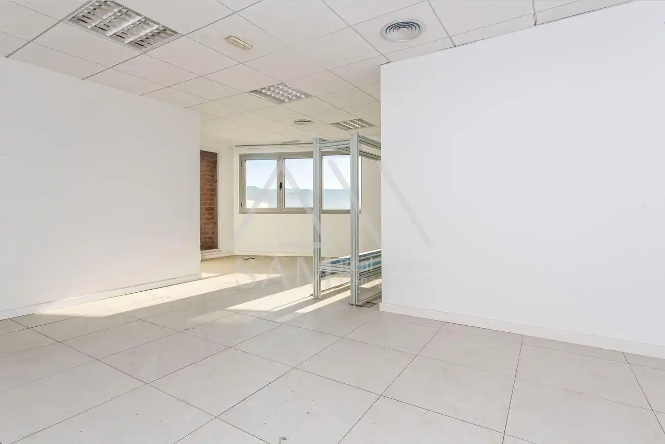 Office space with lift for sale in Roquetes - Can Magí, imagen 8