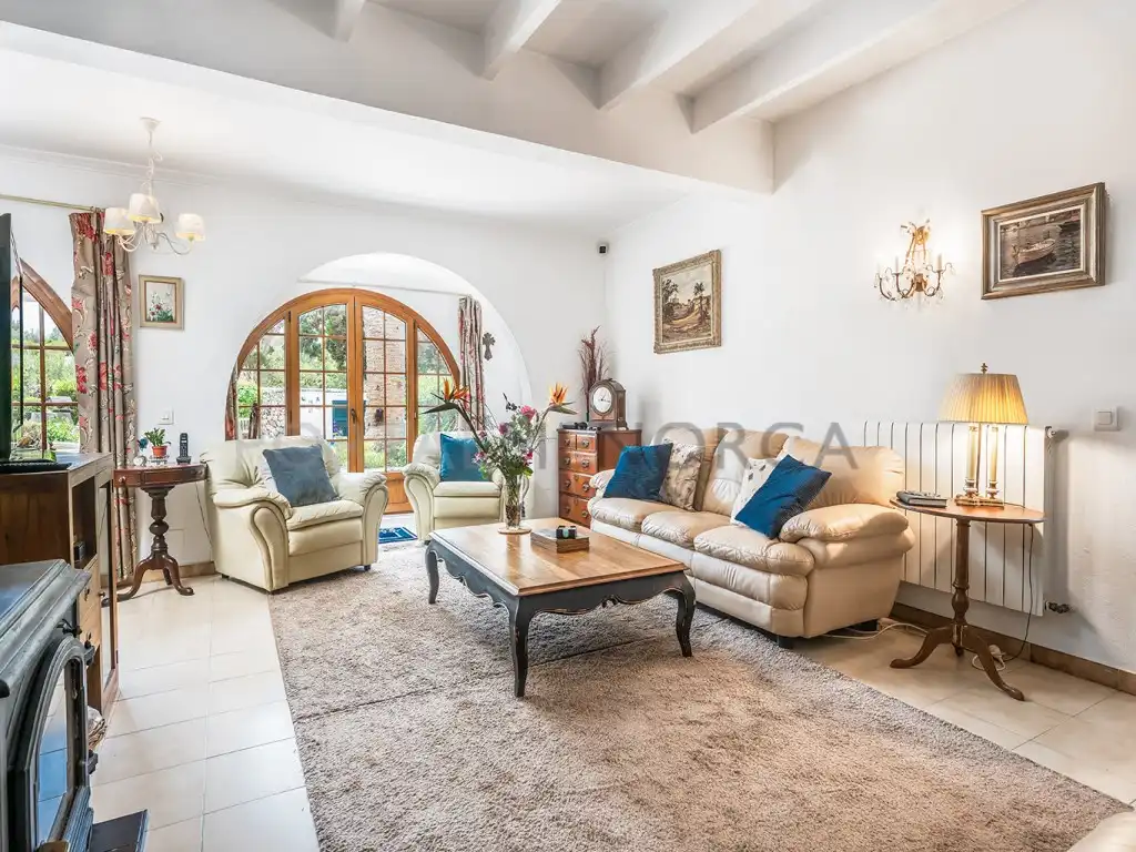 Living room of Houses for sale in Es Castell  with Private garden, Terrace and Swimming Pool