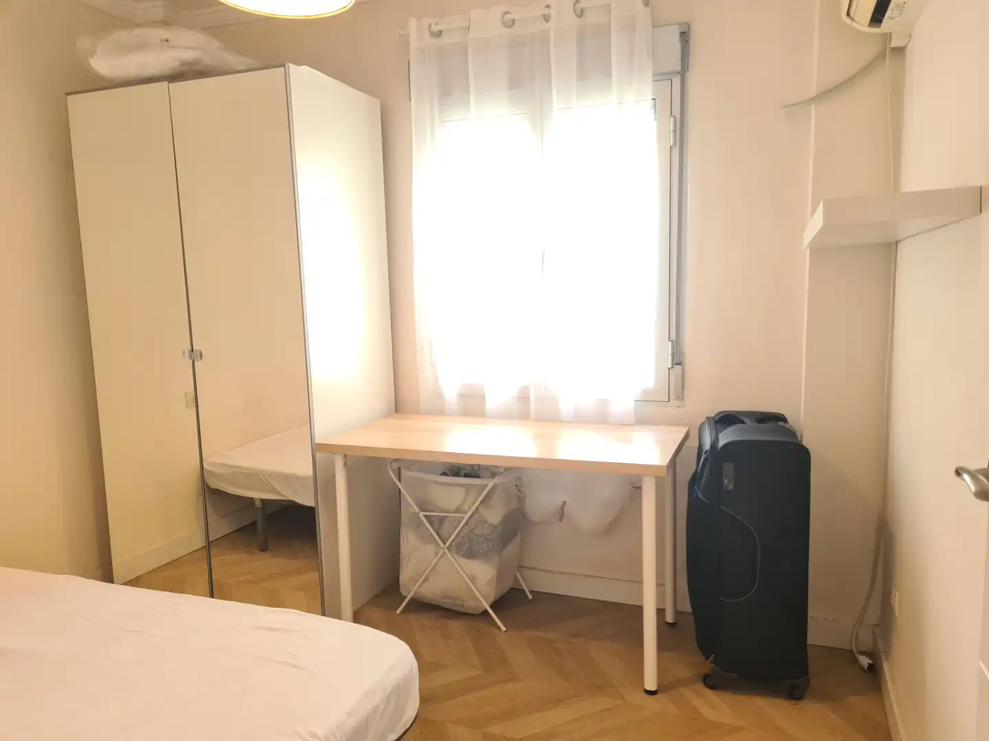 Bedroom of Flat for sale in Sevilla  with Air Conditioner, Storage room and Balcony