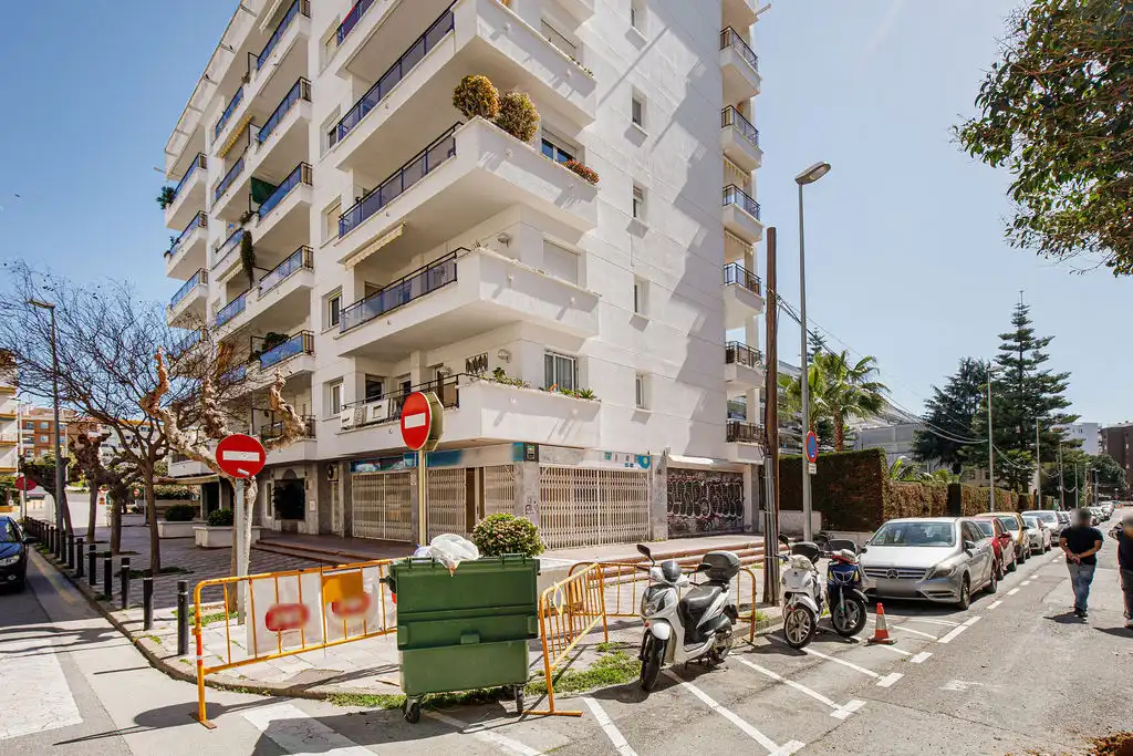 Vista exterior de Local en venta en Lloret de Mar