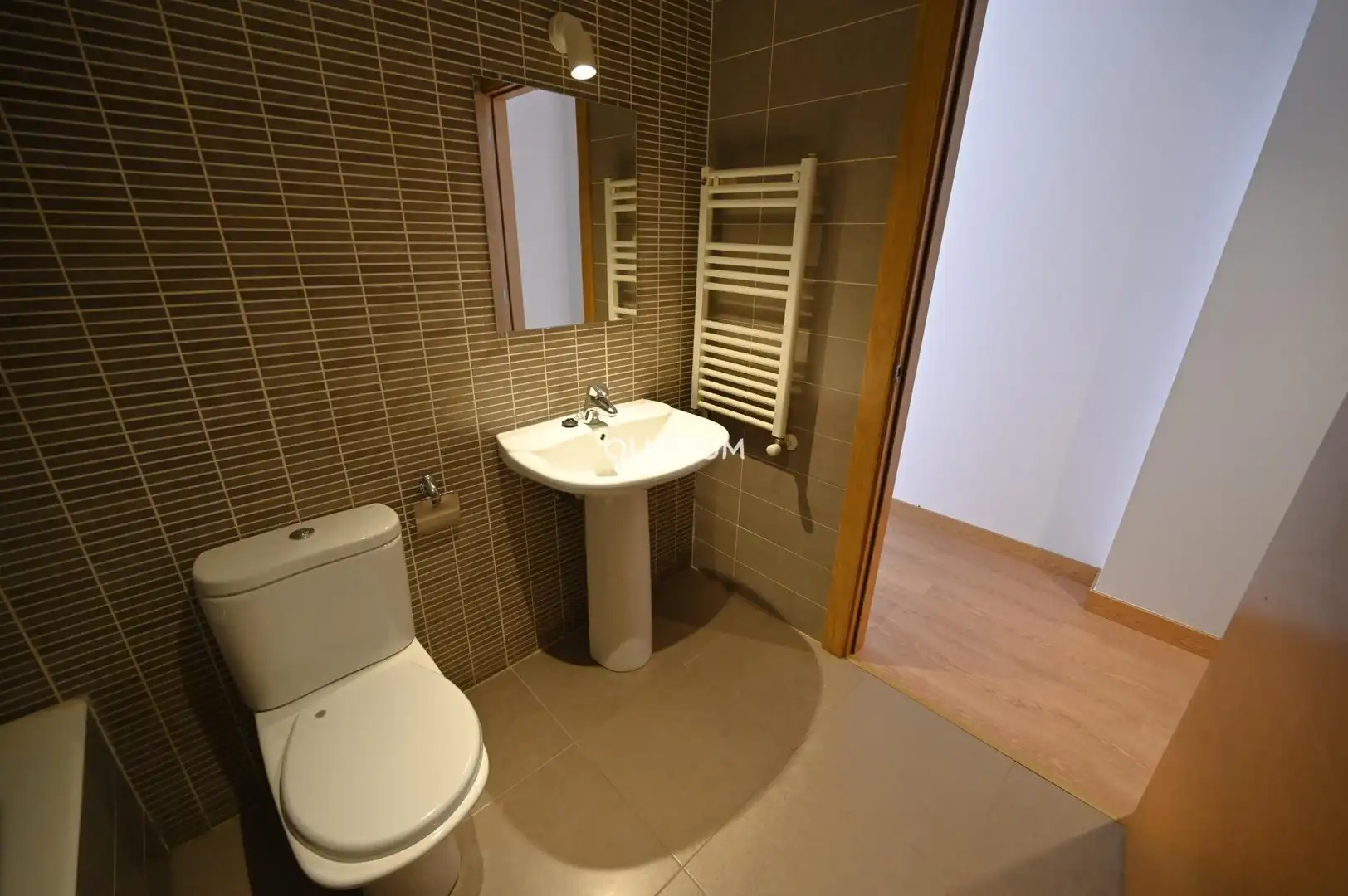 Badezimmer von Wohnung zum Verkauf in Erandio mit Heizung und Abstellraum