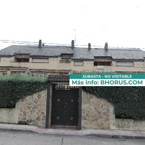 Vista exterior de Piso en venta en Villa del Prado con Jardín privado y Piscina