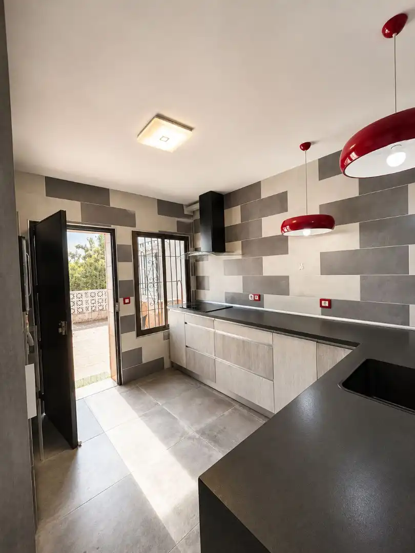 Cocina de Casa o chalet en venta en Alhaurín de la Torre con Aire acondicionado, Jardín privado y Terraza