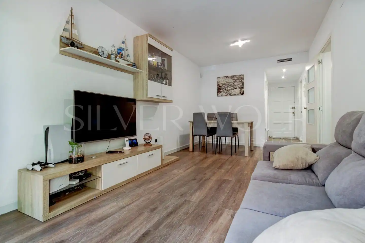 Living room of Ground floor for sale in Vilanova i la Geltrú  with Air Conditioner, Private garden and Terrace