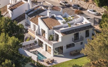 Exterior view of Single-family semi-detached for sale in Marbella  with Air Conditioner, Private garden and Terrace