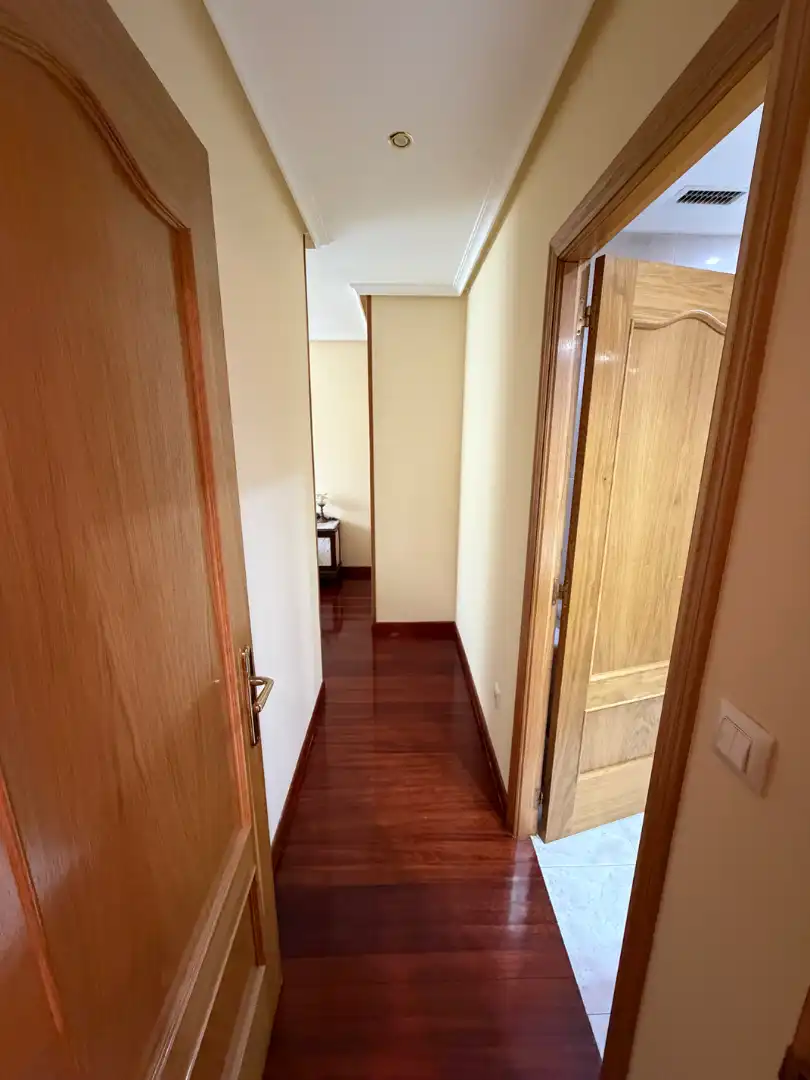 Appartement avec ascenseur à louer à As Lagoas, imagen 3