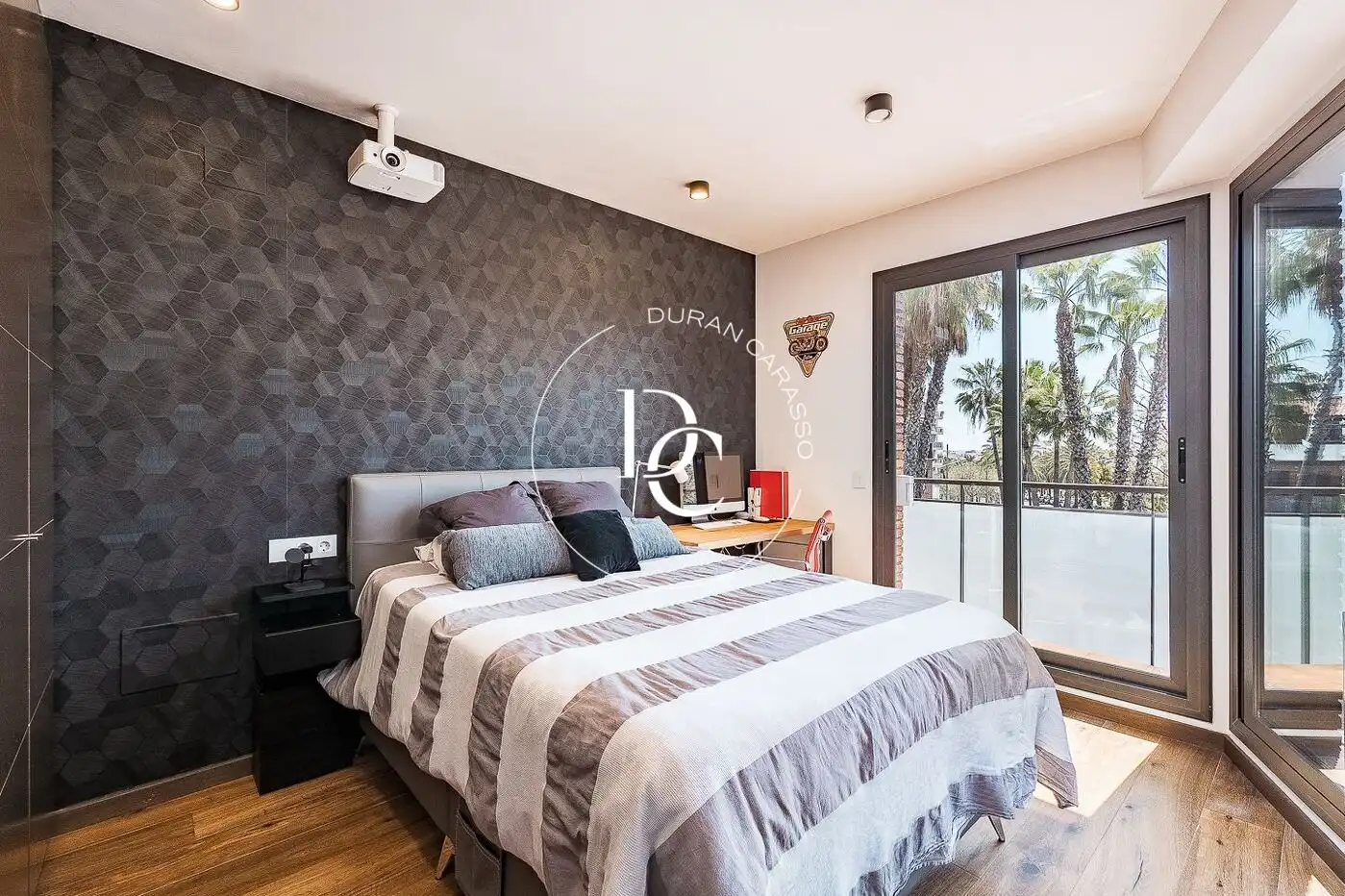 Dormitori de Casa o xalet en venda en Sitges amb Aire condicionat, Calefacció i Jardí privat