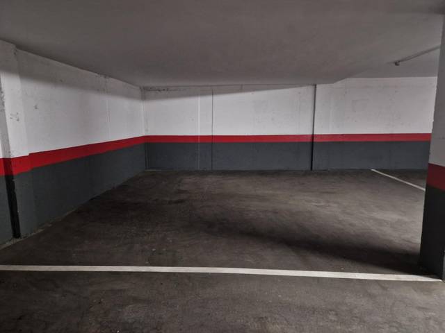 Garaje en Venta en Calle de Viridiana en Palomeras Bajas