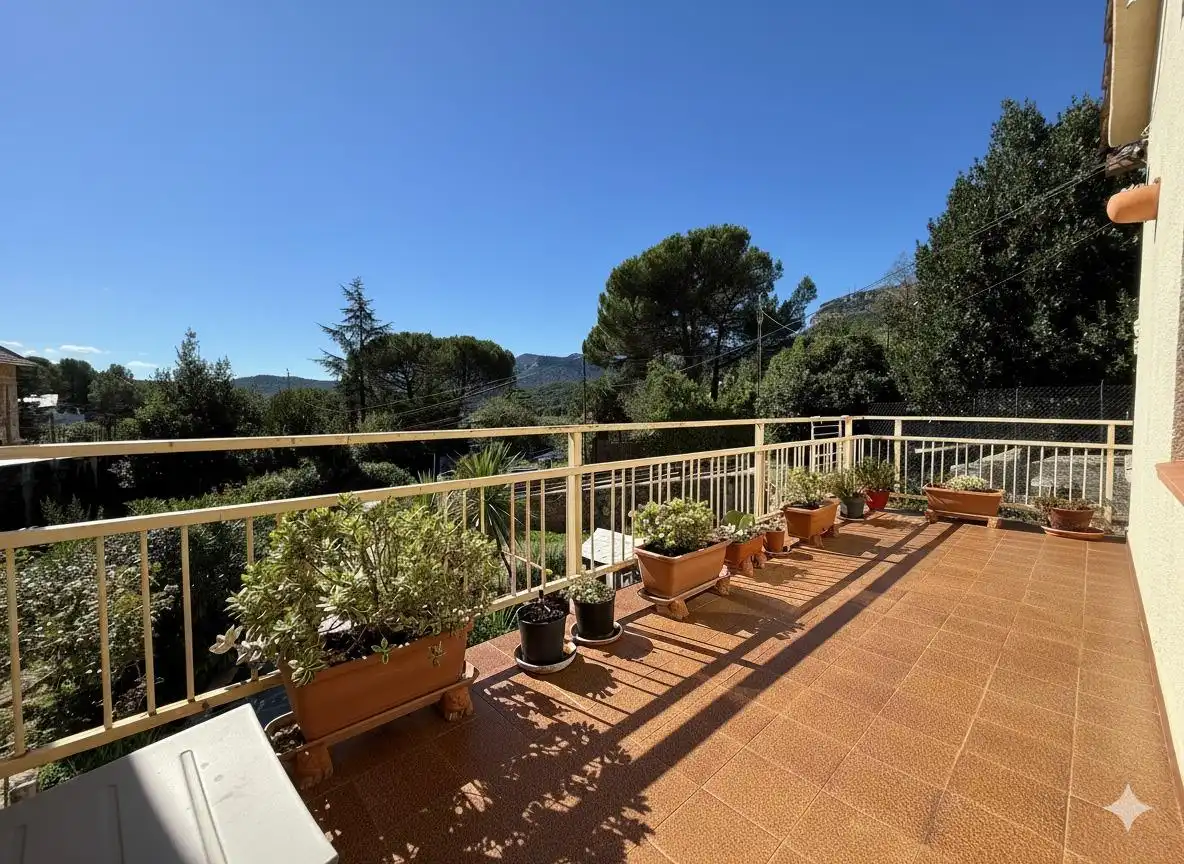 Xalet amb jardí en venda a Carrer del Pirineu, imagen 3