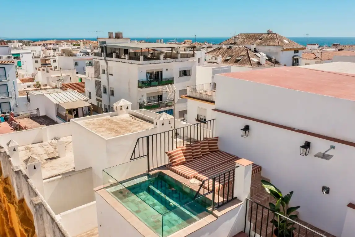 Vista exterior de Casa adosada en venta en Marbella con Aire acondicionado, Calefacción y Terraza
