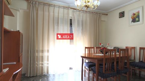 Foto 2 de Piso en venta en Núcleo Urbano, La Pobla de Vallbona