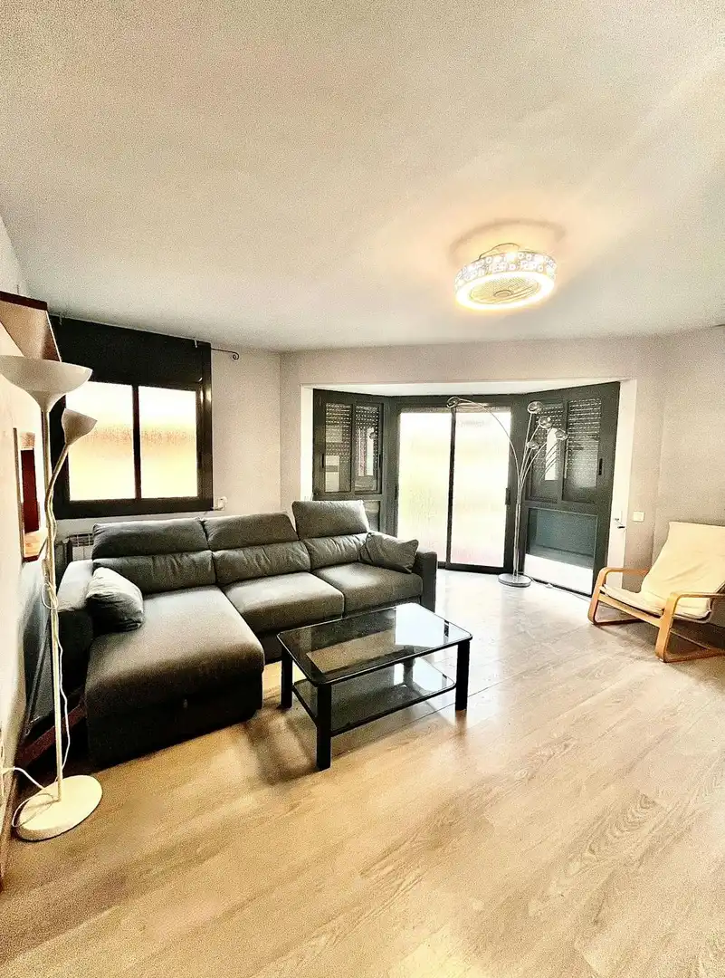 Sala de estar de Piso para compartir en Barcelona con Calefacción, Amueblado y Lavadora