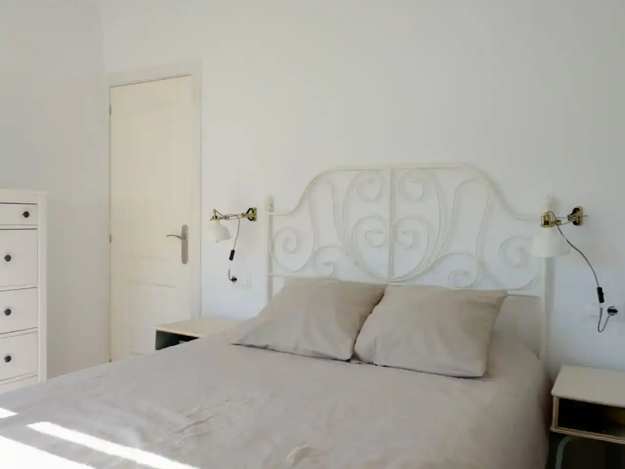 Dormitori de Casa adosada en venda en Prado del Rey amb Aire condicionat