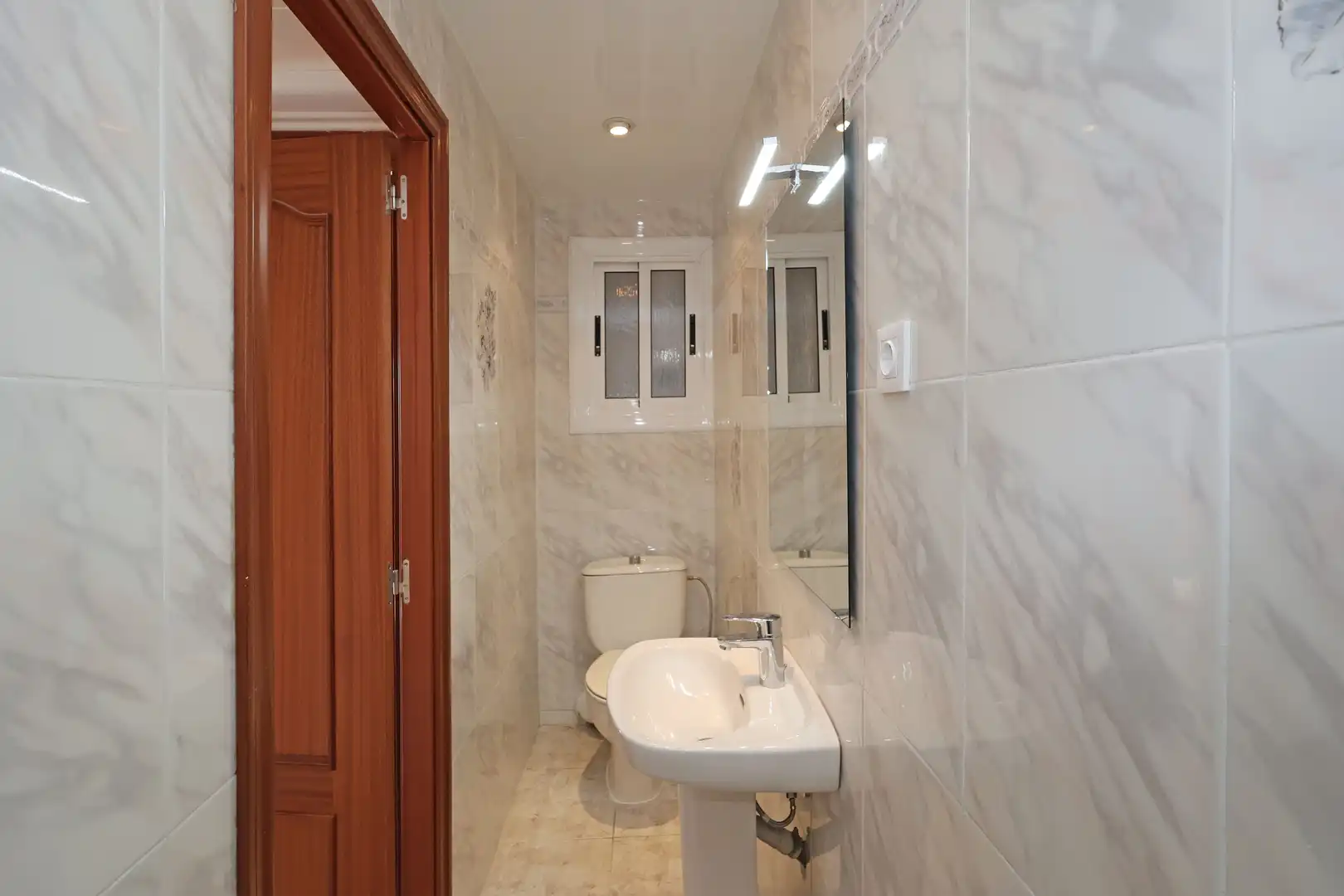 Baño de Piso en venta en L'Hospitalet de Llobregat