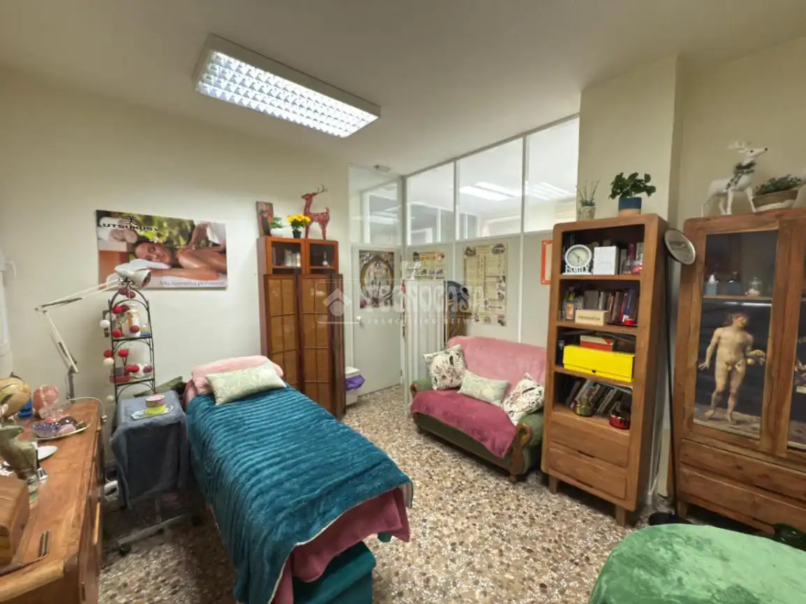 Bedroom of Office for sale in Madrid