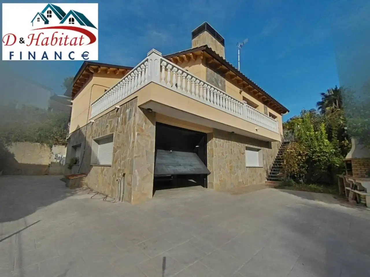 Exterior view of Houses for sale in Rubí  with Air Conditioner, Heating and Parquet flooring