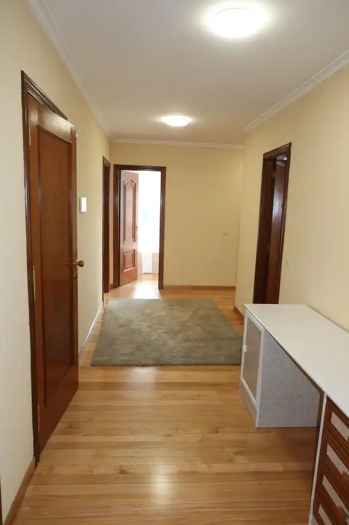 Wohnung zur Miete in Pasaje al Burgo, Eirís