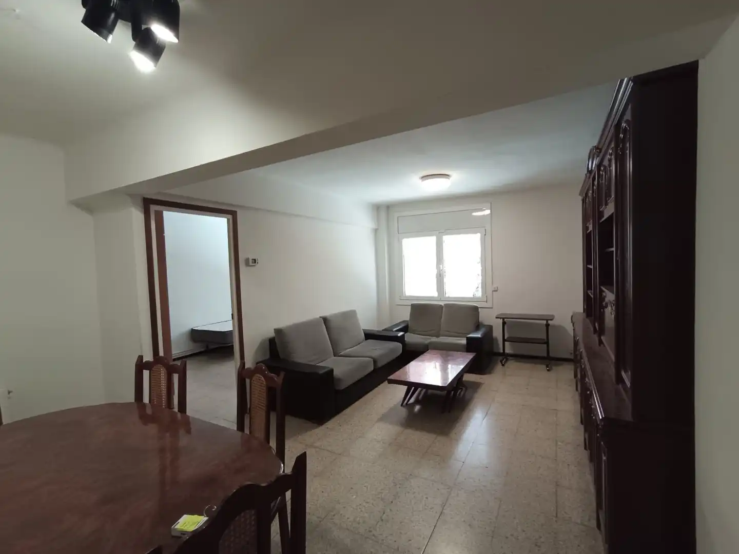 Sala de estar de Piso de alquiler en Girona con Calefacción, Terraza y Amueblado