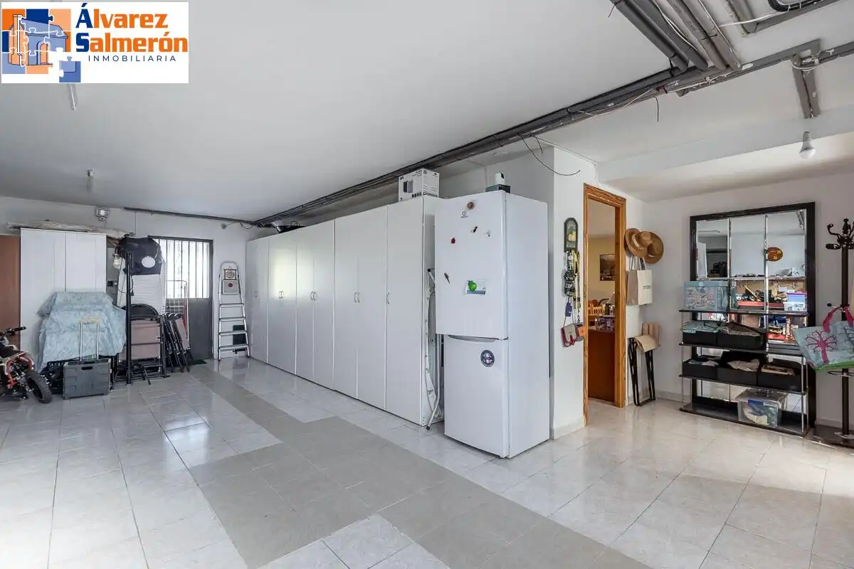Detached house with pool for sale in Calle de la Encina, imagen 32