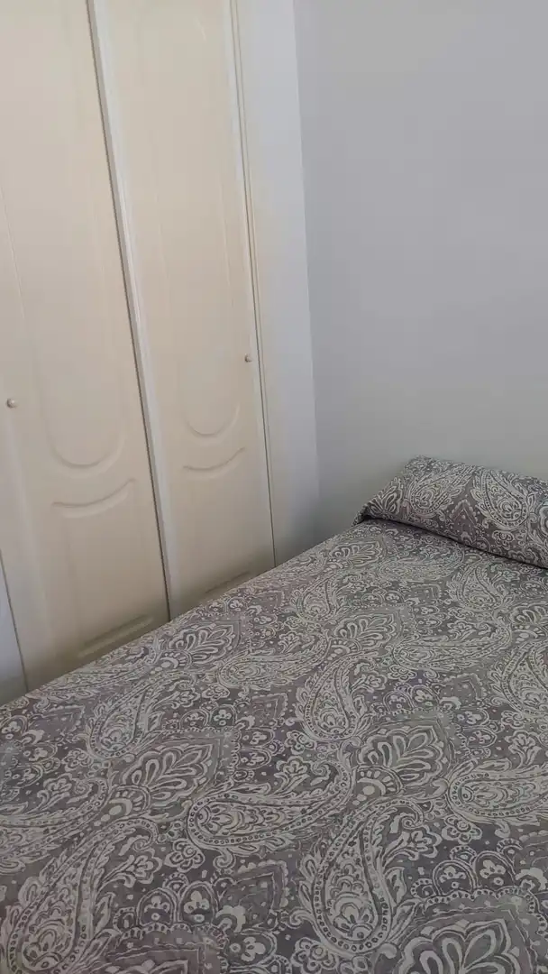 Bedroom of Apartments for rent in Algeciras  with Furnished and Community pool