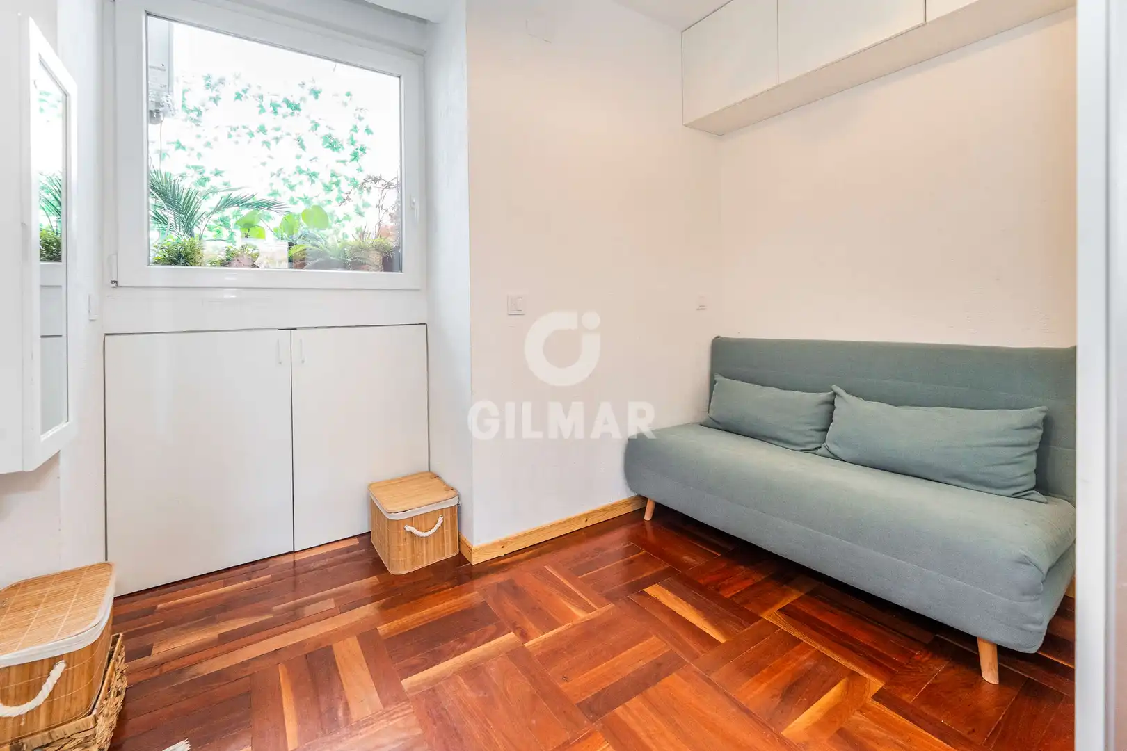 Habitación de Ático en venta en Madrid con Calefacción, Piscina y Balcón