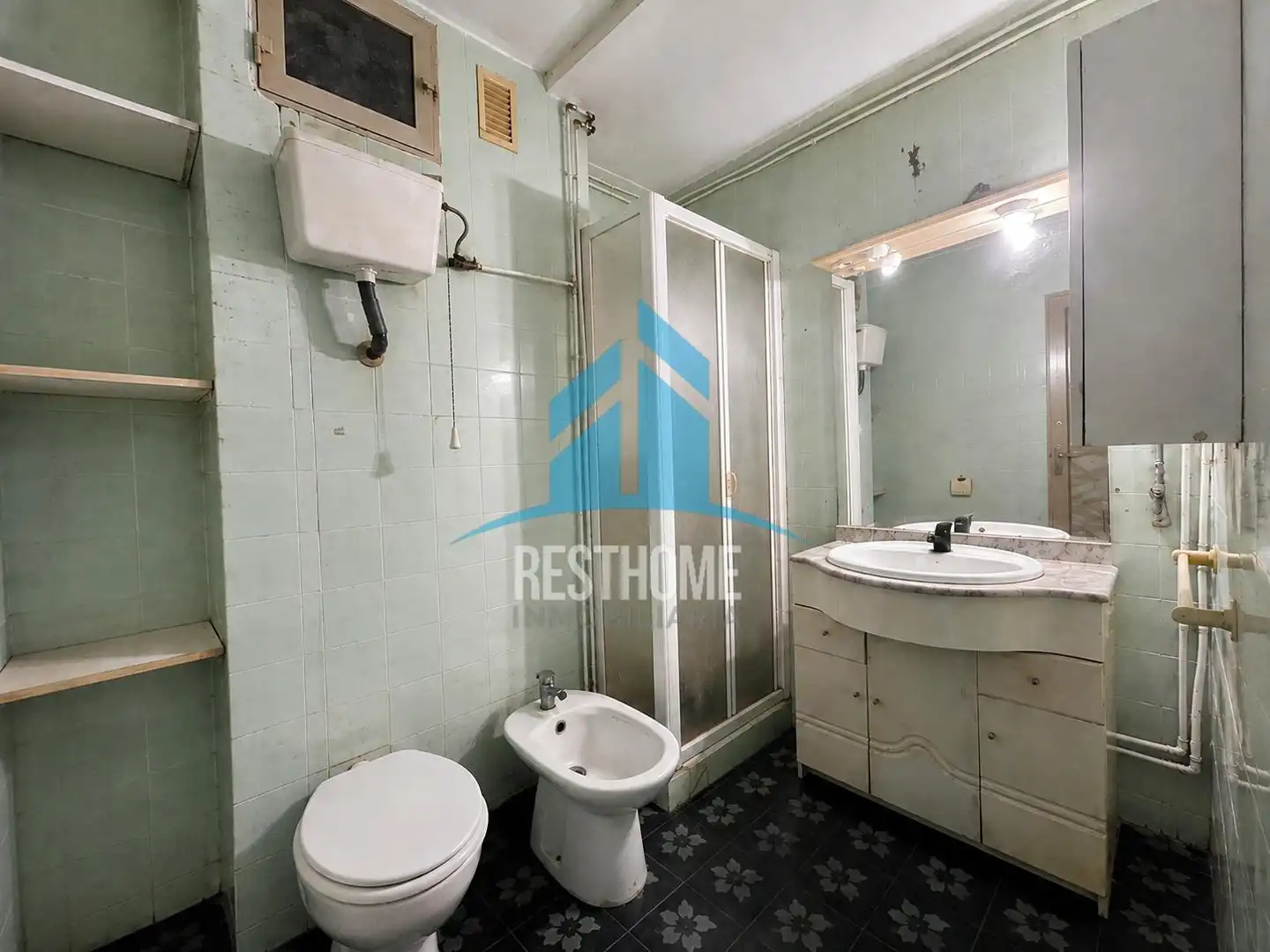 Baño de Planta baja en venta en Silla con Terraza y Trastero