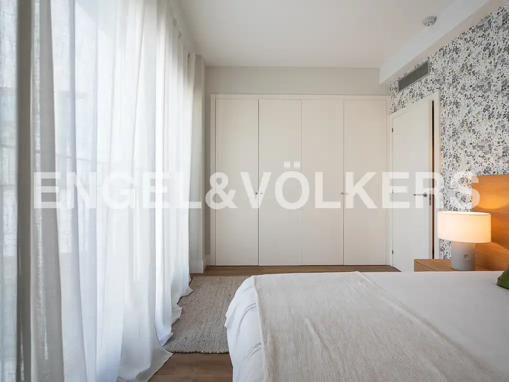Bedroom of Flat for sale in Valencia  with Air Conditioner, Heating and Storage room