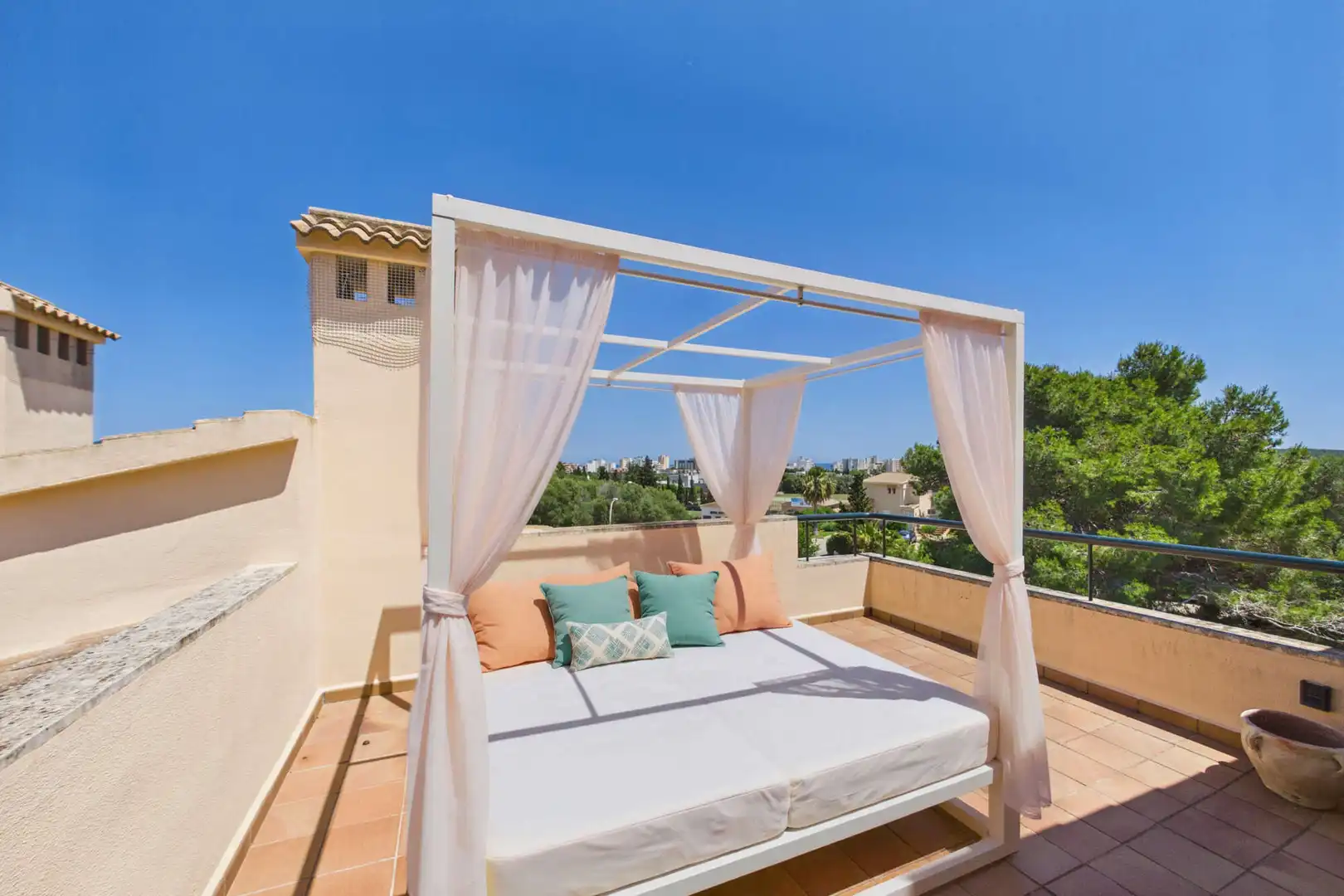 Terraza de Piso en venta en Son Servera con Aire acondicionado, Terraza y Amueblado