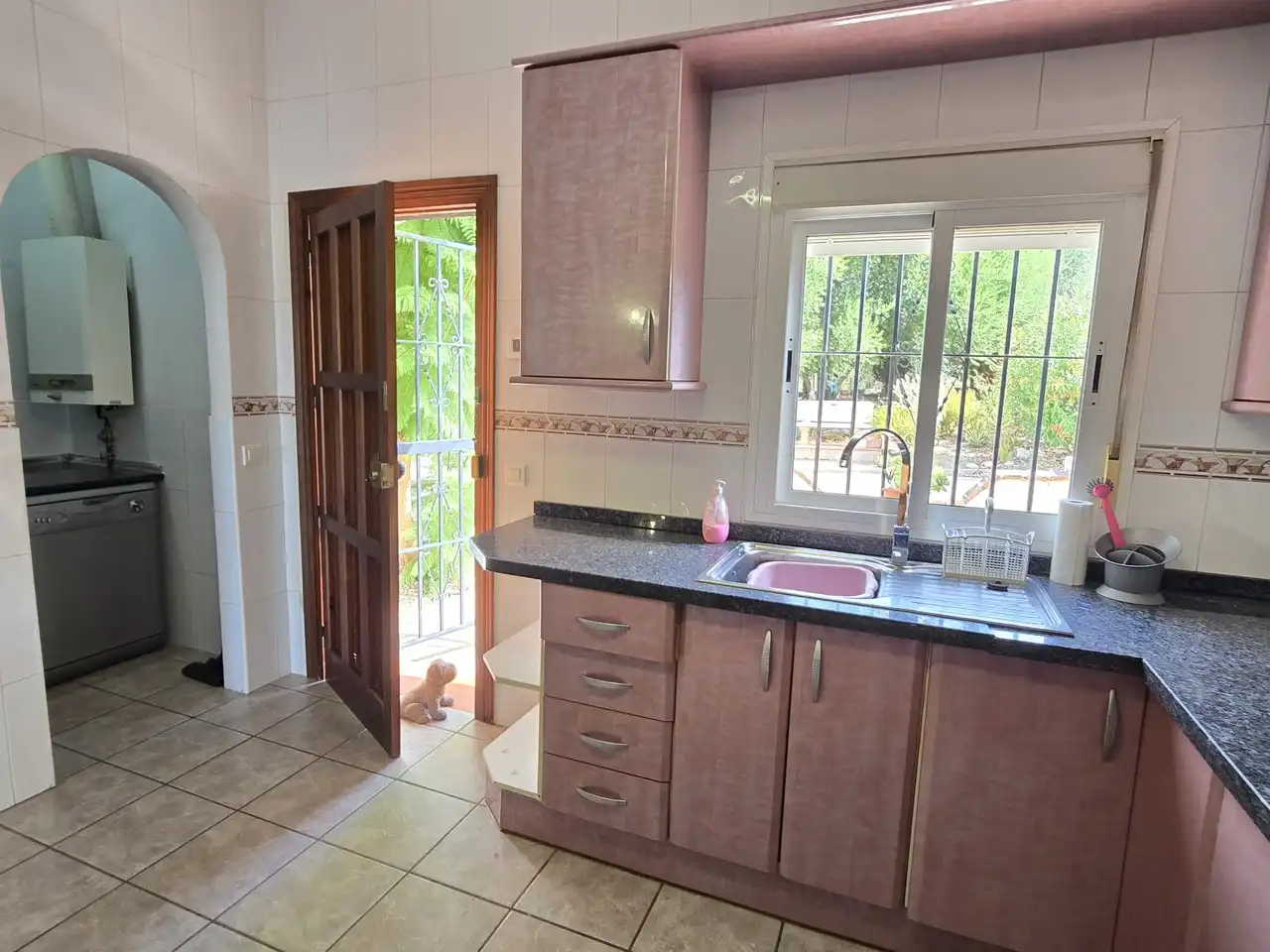 Casa con piscina en venta en Alcaucín, imagen 11
