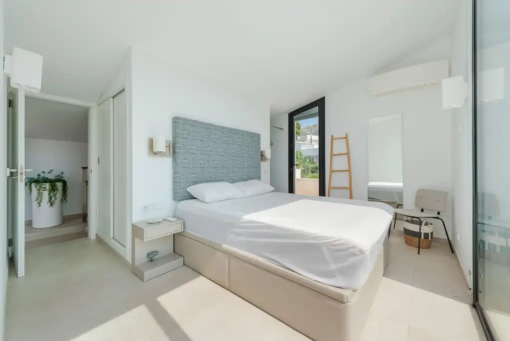 Schlafzimmer von Haus oder Chalet zum Verkauf in Alcúdia mit Klimaanlage, Privatgarten und Terrasse