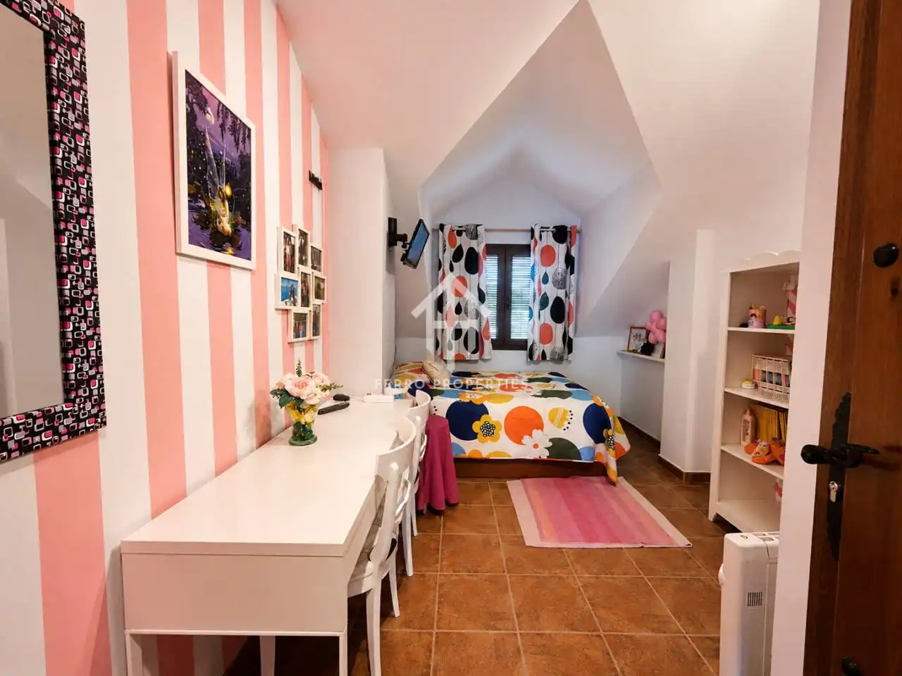 Dormitori de Casa o xalet en venda en Loja amb Jardí privat i Terrassa