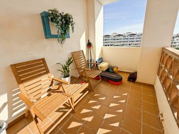 Erdgeschosswohnung mit Pool zum Verkauf in Calle Helios 8