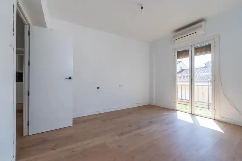 Dormitori de Pis en venda en Armilla amb Parquet i Terrassa