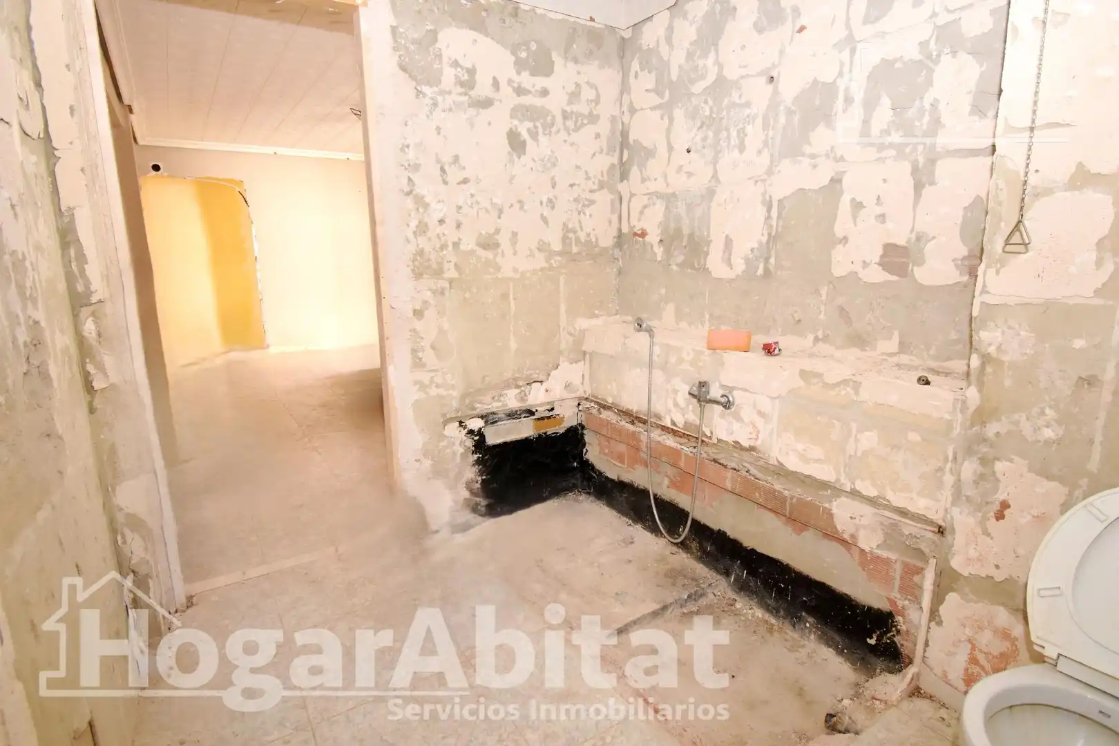 Flat for sale in Catarroja  with Air Conditioner, Heating and Furnished