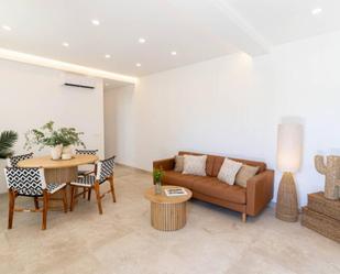 Sala d'estar de Apartament de lloguer en Vélez-Málaga amb Aire condicionat, Moblat i Forn