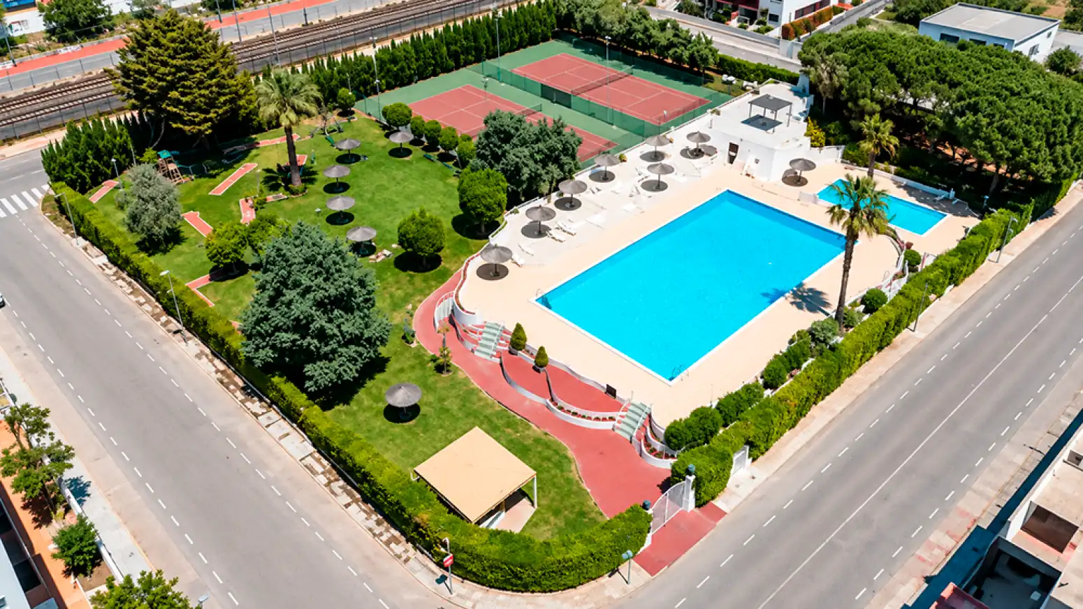 Pis amb jardí en venda a L'Estany