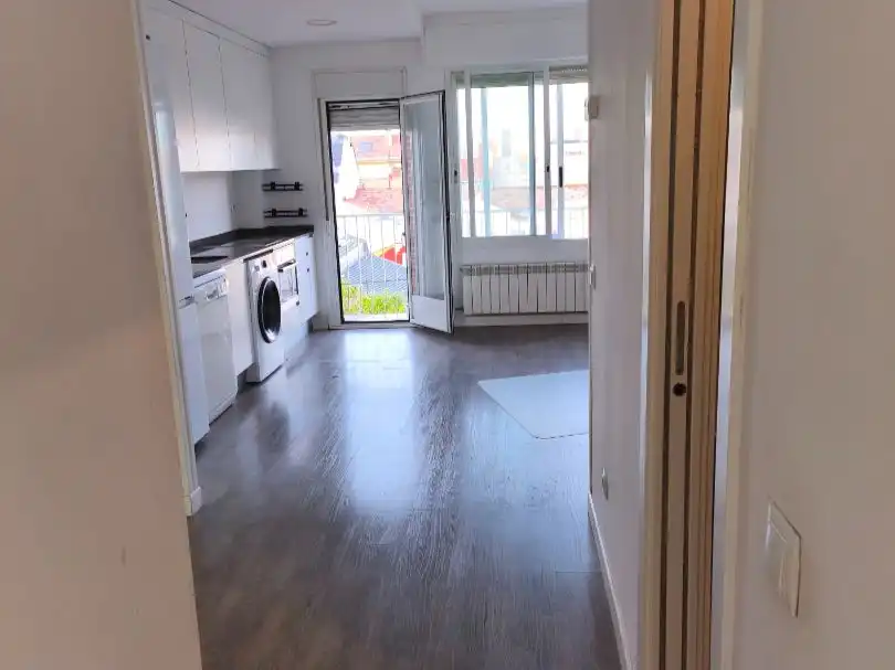 Wohnung zur Miete in Calle del Capitán Blanco Argibay, 178, Valdeacederas